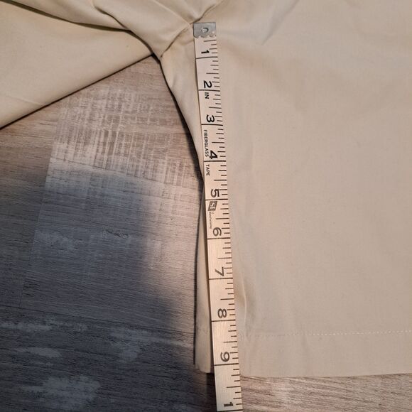 Greg Norman Shorts Men 40T Beige Chino Golf Flat Front 9” Inseam High Rise NWT - Picture 8 of 10